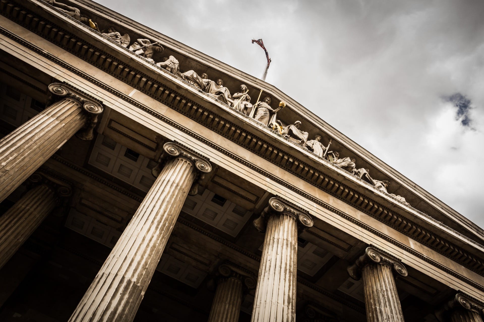 Unfair trade practices:  French Supreme Court gives precisions as to the burden and standard of proof of “submission or attempt to submit” to a significant unbalance